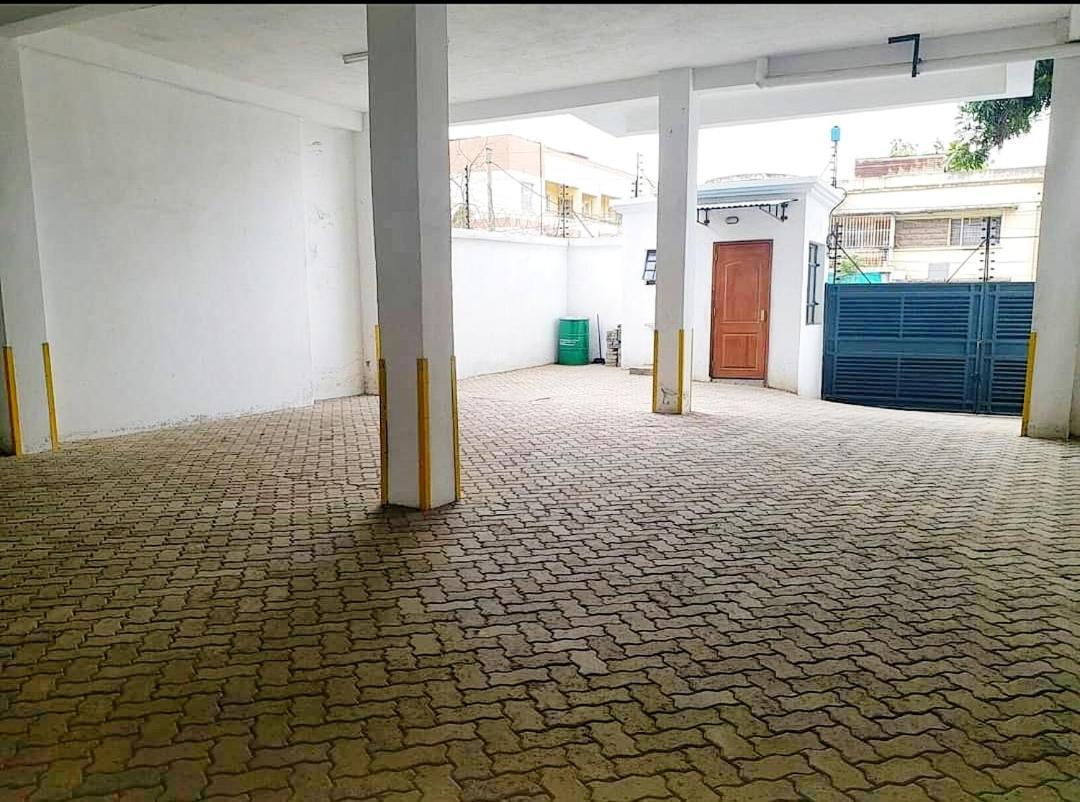 Furnished 1 Bedroom Apartment In Nairobi. 15 Mins To Cbd. Free Wi-Fi & Parking Bagian luar foto