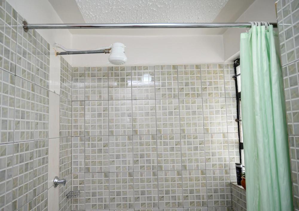 Furnished 1 Bedroom Apartment In Nairobi. 15 Mins To Cbd. Free Wi-Fi & Parking Bagian luar foto