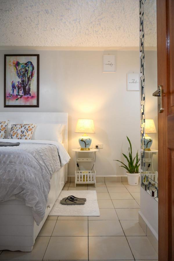 Furnished 1 Bedroom Apartment In Nairobi. 15 Mins To Cbd. Free Wi-Fi & Parking Bagian luar foto