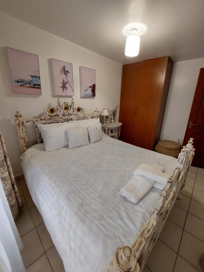 Furnished 1 Bedroom Apartment In Nairobi. 15 Mins To Cbd. Free Wi-Fi & Parking Bagian luar foto