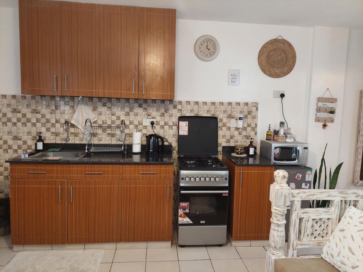 Furnished 1 Bedroom Apartment In Nairobi. 15 Mins To Cbd. Free Wi-Fi & Parking Bagian luar foto