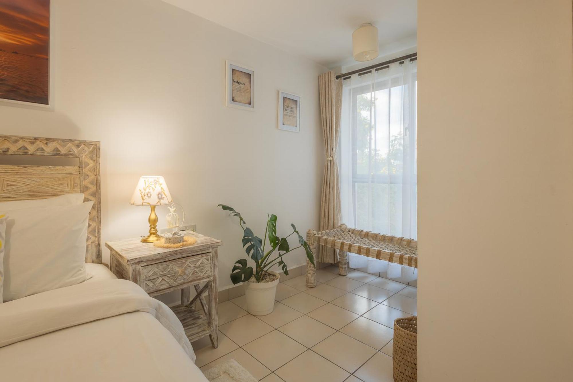 Furnished 1 Bedroom Apartment In Nairobi. 15 Mins To Cbd. Free Wi-Fi & Parking Bagian luar foto